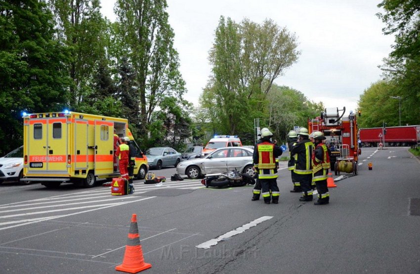 VU Krad PKW Koeln Merkenich Edsel Ford Str P19.jpg